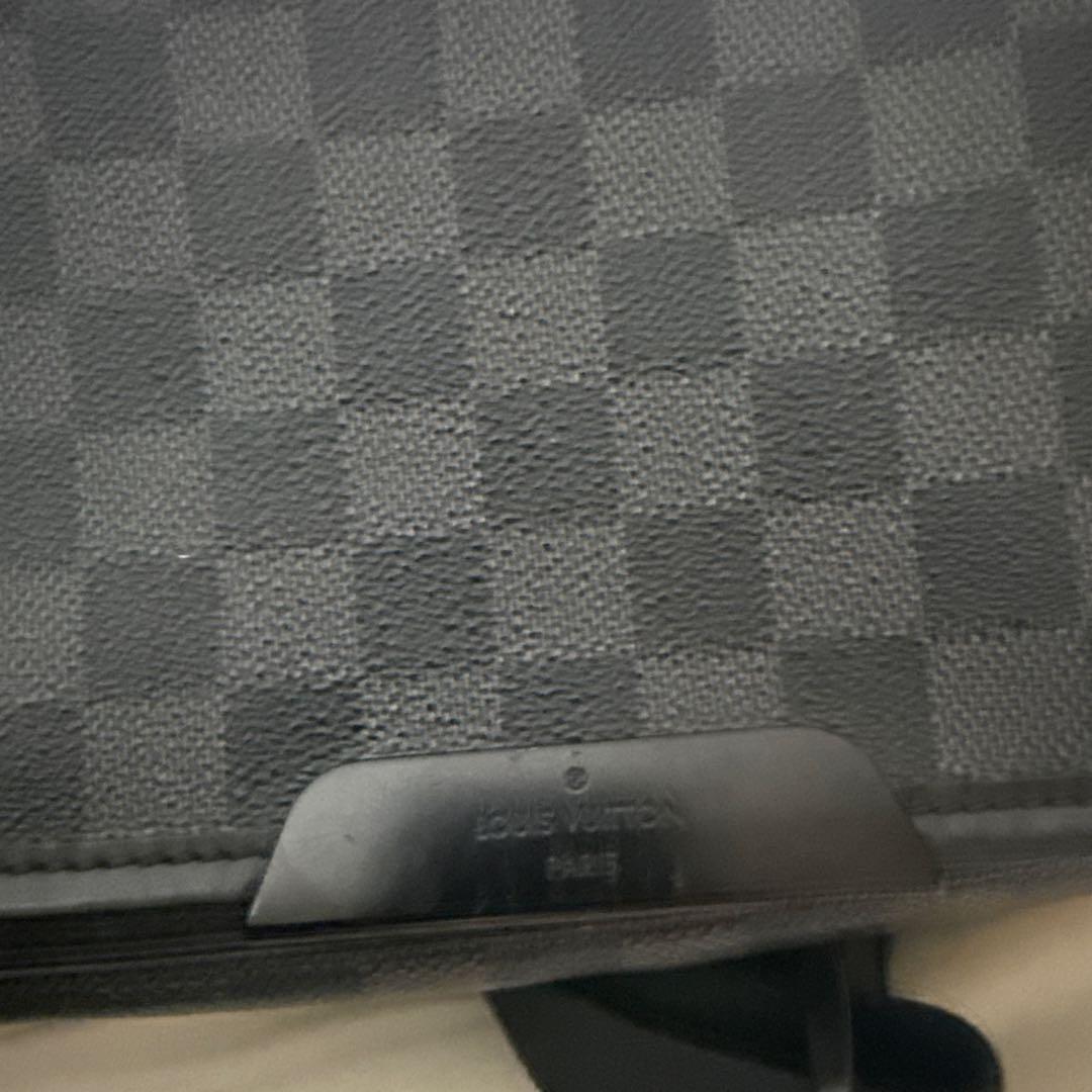 Louis VuittonディストリクトMM ショルダーバッグ