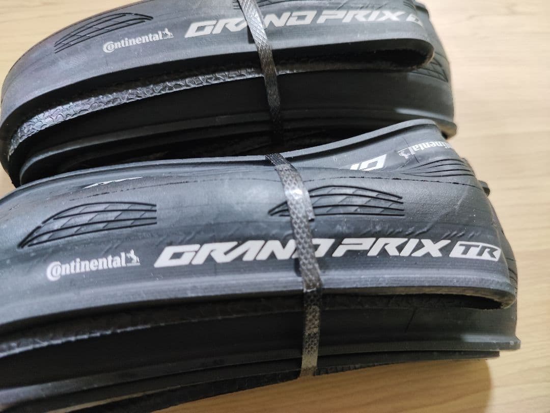 新品 Continental GRAND PRIX TR チューブレスタイヤ