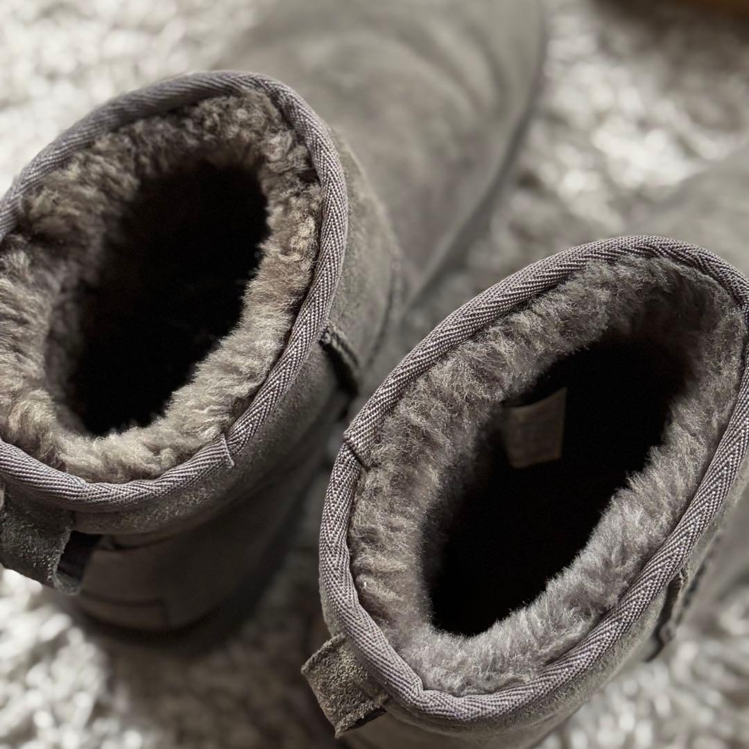 UGG クラシックミニ　ムートンブーツ　グレー US8 25㎝
