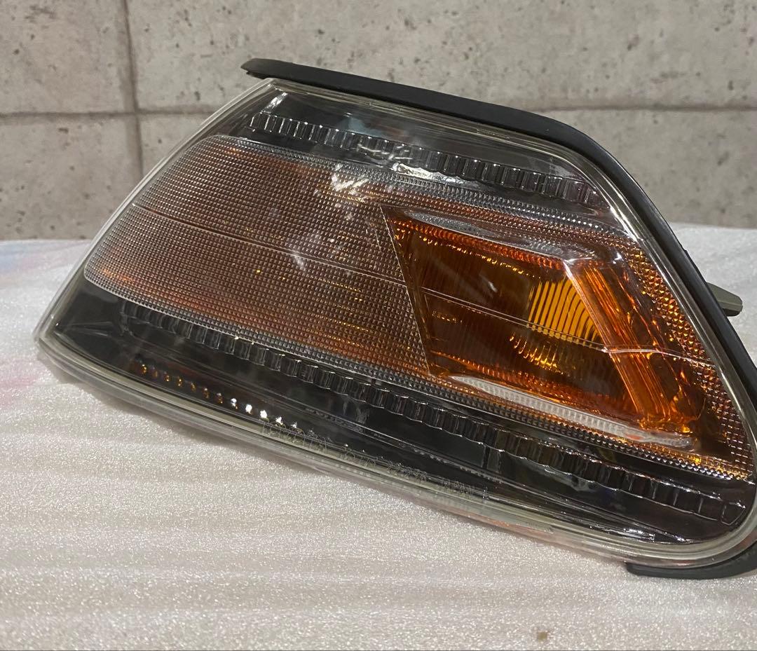 トヨタ　jzx100マーク2 後期　純正品　コーナーウィンカー