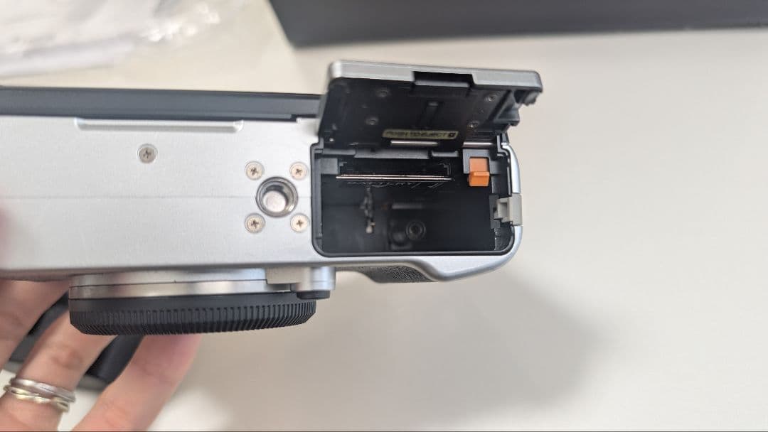 Fujifilm X-M1 ミラーレスカメラ 本体 おまけ付き