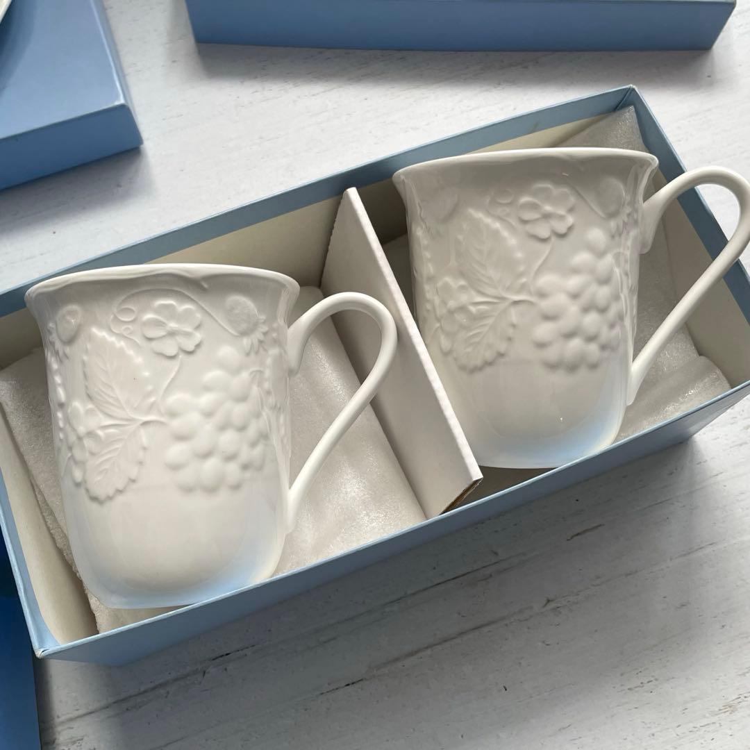 新品箱ありストロベリー＆バインエスリアルスクエアボール4点セット