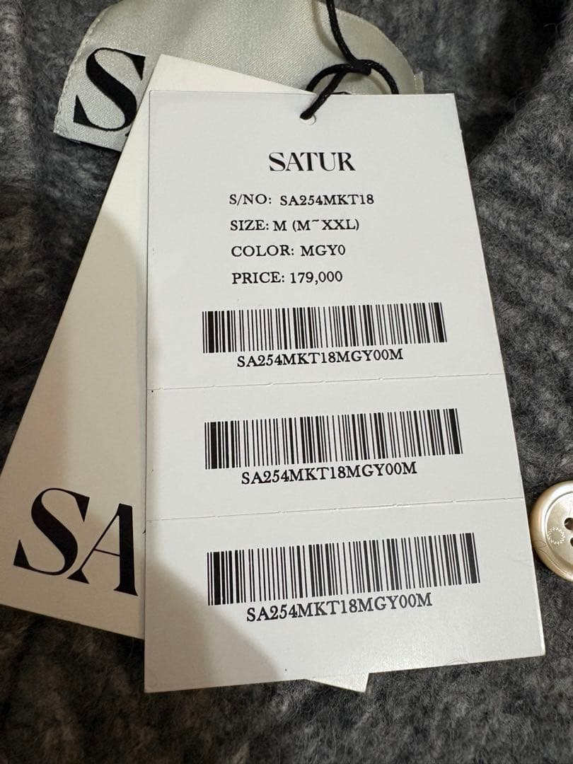 SATUR ニット