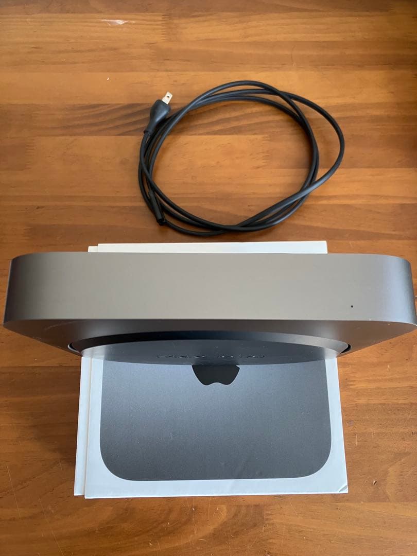 Apple Mac mini 2018 8G 256G i3グレー 元箱付き