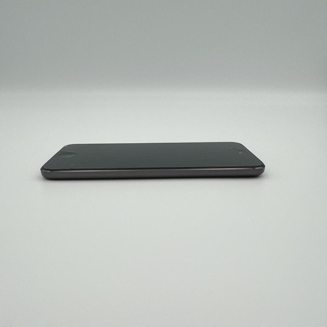 【美品】iPod touch 第6世代 32GB MKJ02J/A