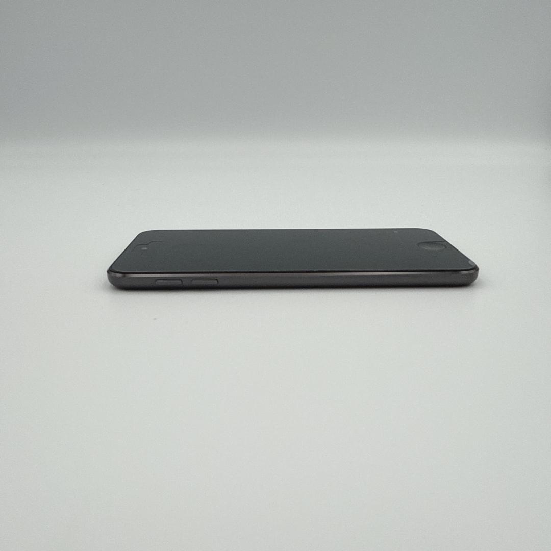 【美品】iPod touch 第6世代 32GB MKJ02J/A