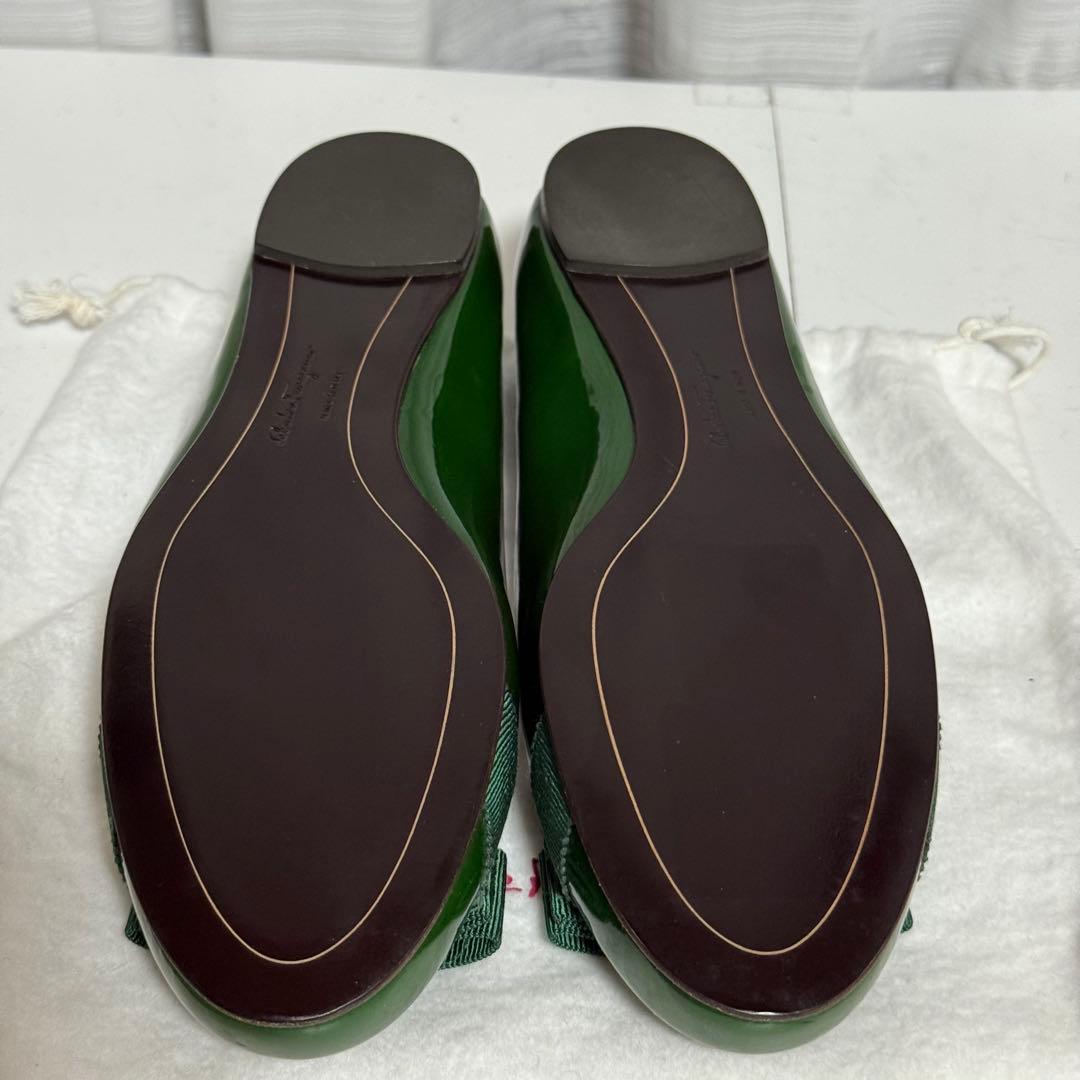 ⭐️未使用⭐️フェラガモ　ヴァリナ フラットシューズ　VARA ヴァラ