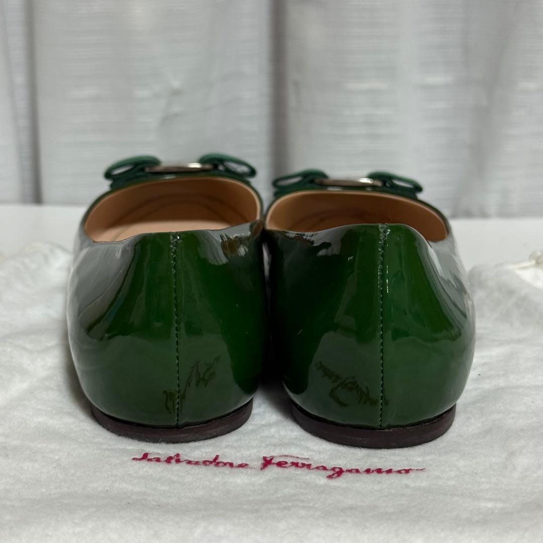 ⭐️未使用⭐️フェラガモ　ヴァリナ フラットシューズ　VARA ヴァラ