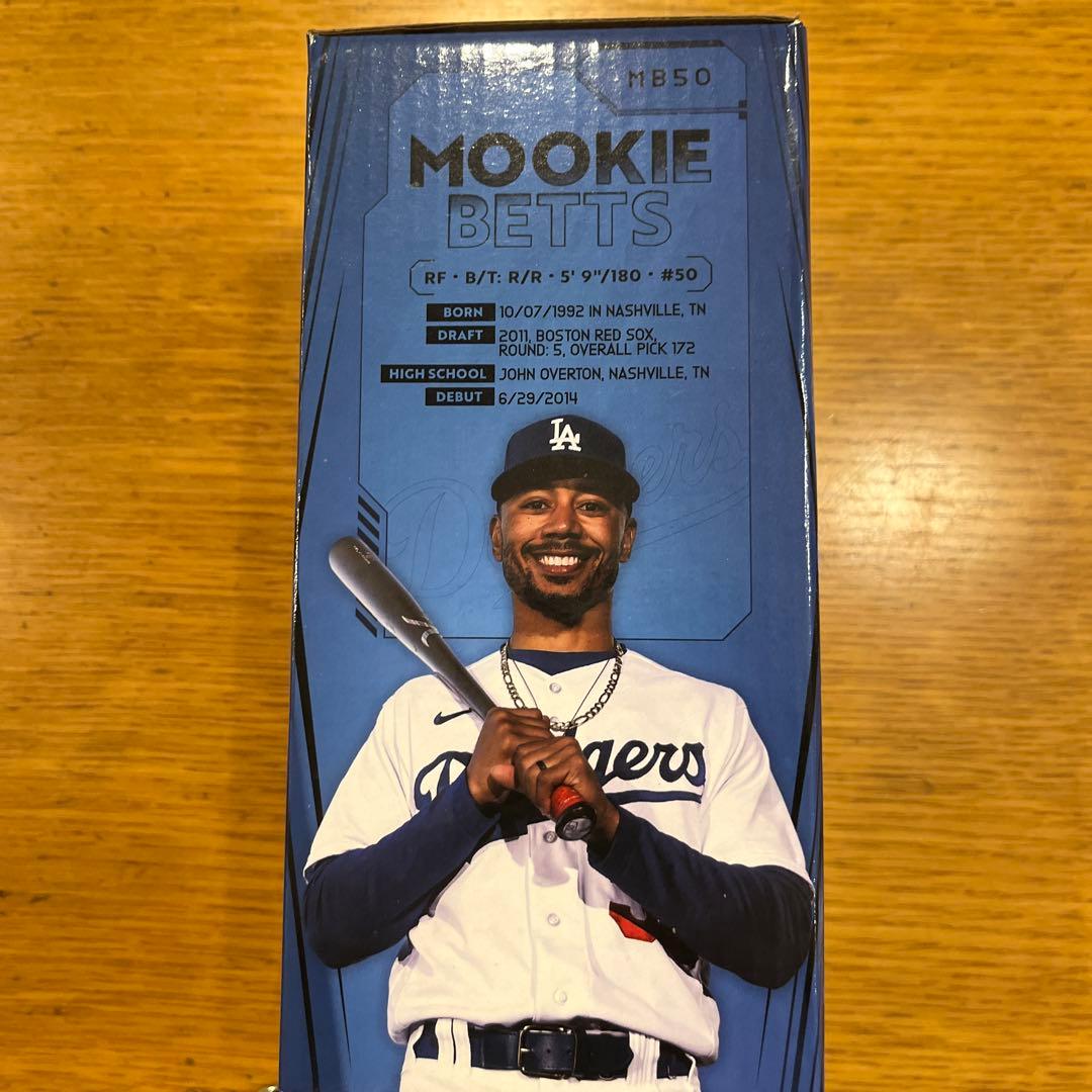 ムーキーベッツ　ボブルヘッドと記念グッズセット