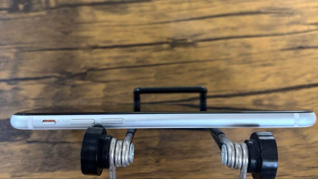 iPhone SE 第2世代 128GB SIMフリー バッテリー79%初期化済