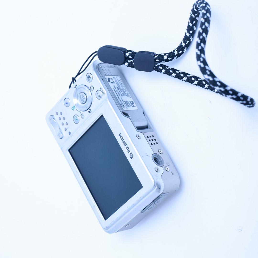 スマホ転送可 FUJIFILM F30 デジタルカメラ メモリーカード付