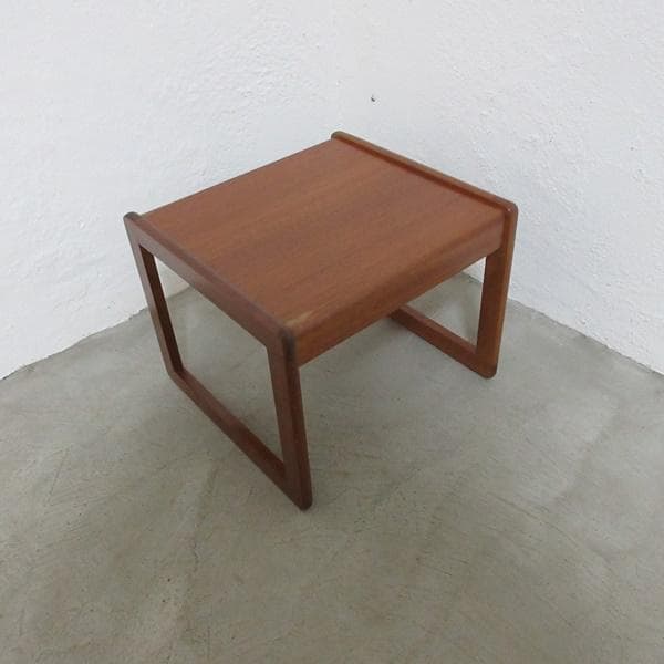 イギリス ビンテージ 家具 ネストテーブル 入れ子式 3台組 英国 6136e