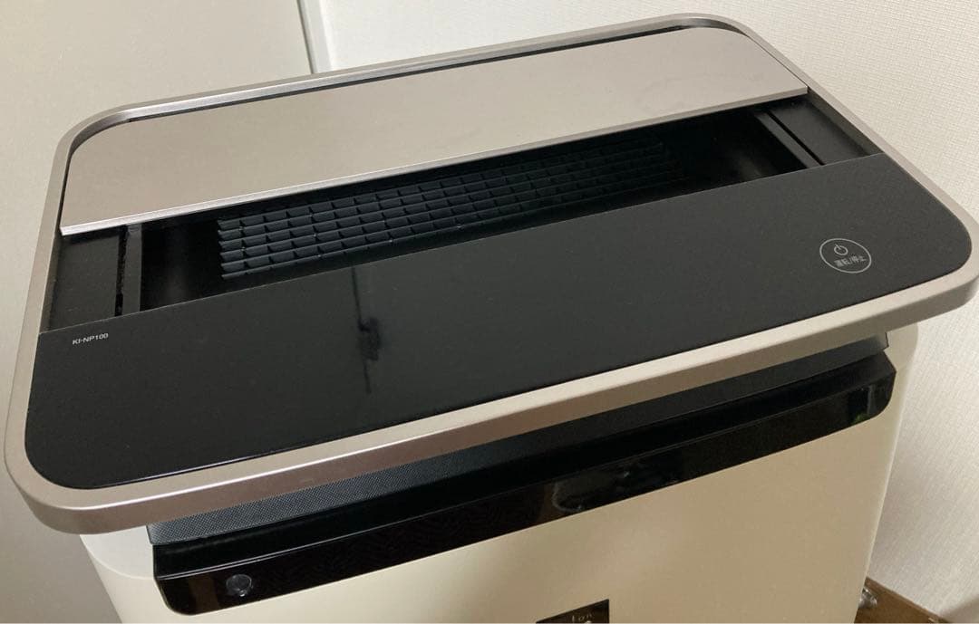 シャープ 加湿空気清浄機　プラズマクラスター KI-NP100-W 焼けあり