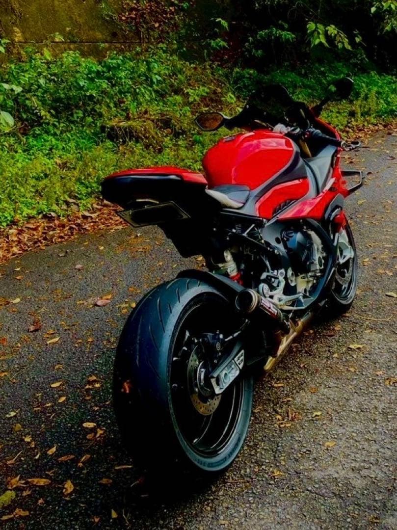NRC  S1000RR （23-）Tuckedモデルフェンダーレスキット