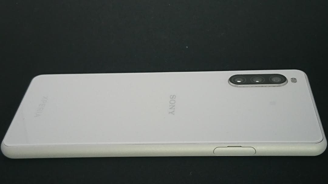SONY Xperia 10 ll XQ-AU42 ホワイト