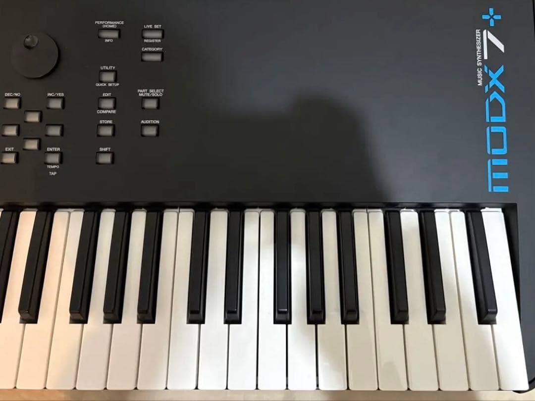 【即購入OK】Yamaha MODX7＋ シンセサイザー
