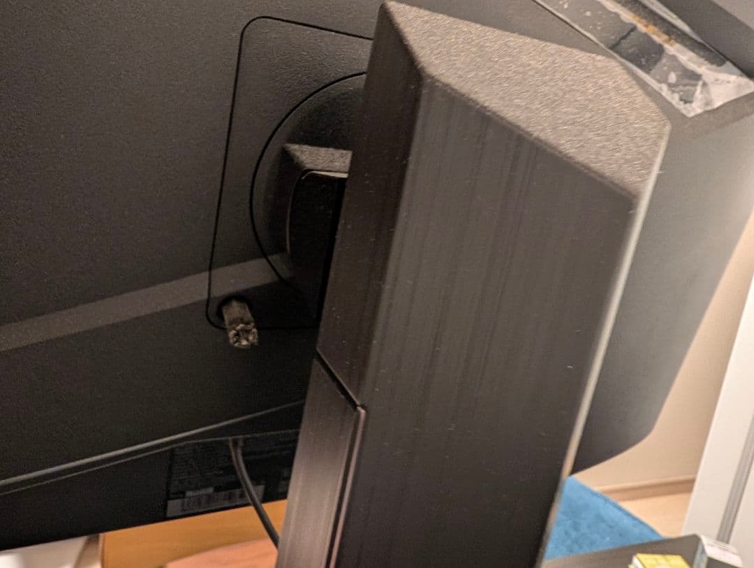 MSI G244F E2　23.8 ゲーミングモニター　本体