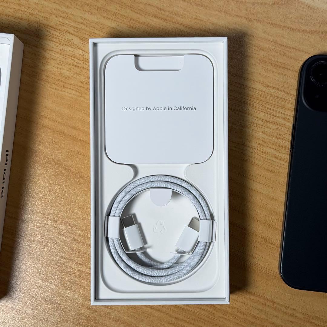 Apple iPhone 15 128GBブラック SIMフリー