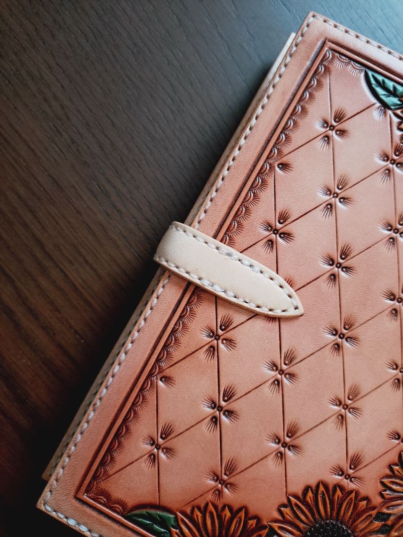 システム手帳　向日葵　バイブルサイズ　本革　カービング