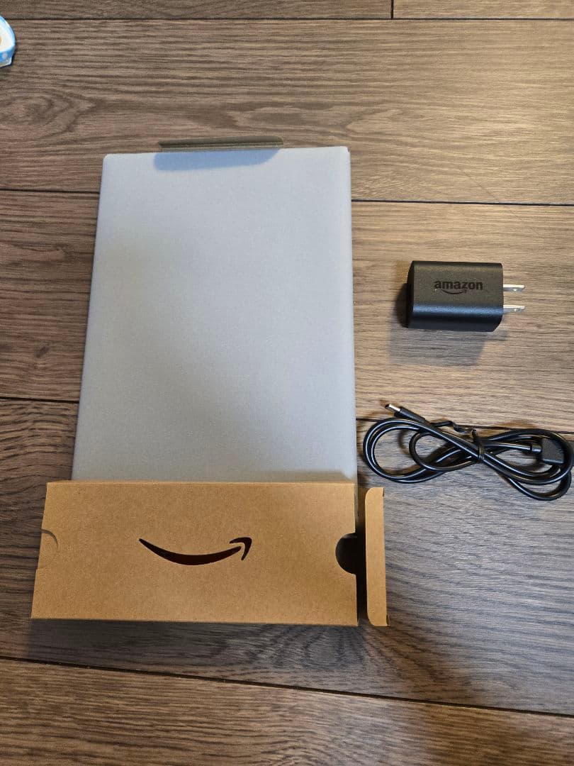 【即日発送】Amazon Fire HD 10 第13世代 ブラック　64G