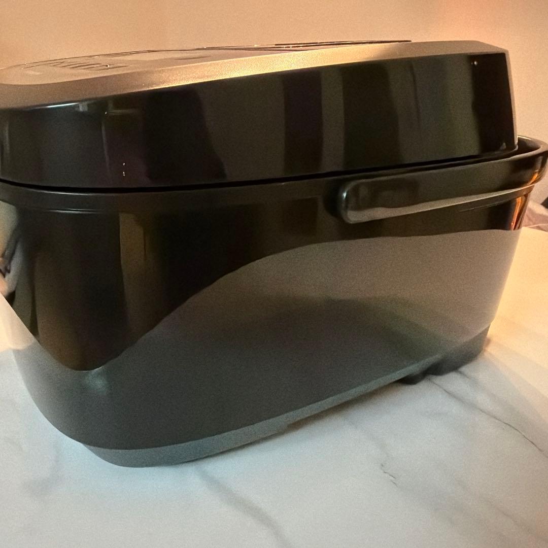 パナソニック炊飯器　Panasonic SR-FE101