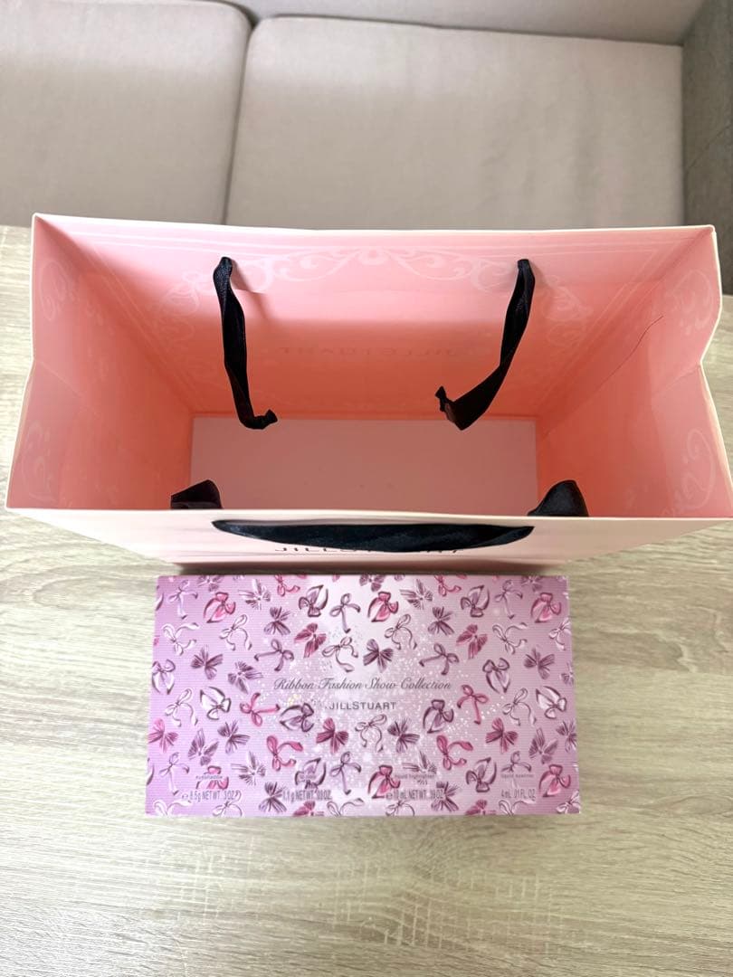 ジルスチュアート リボンファッションショーコレクション 2025 コフレ 新品