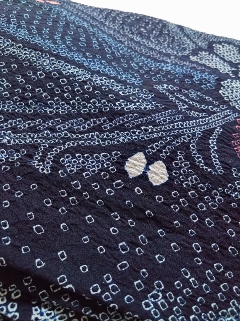 細かい絞りの浴衣・身丈160，裄丈65.5