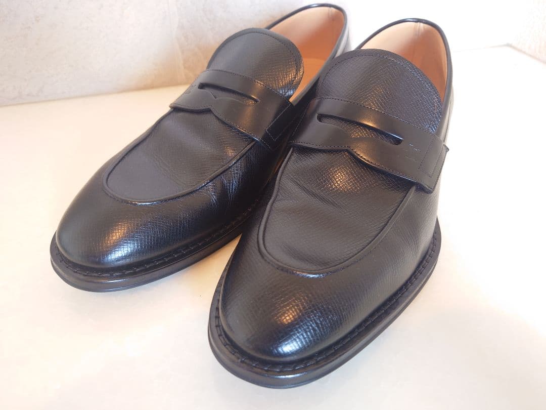 【未使用】ルイヴィトン LVロゴ入りローファー　ルイライン　メジャーライン