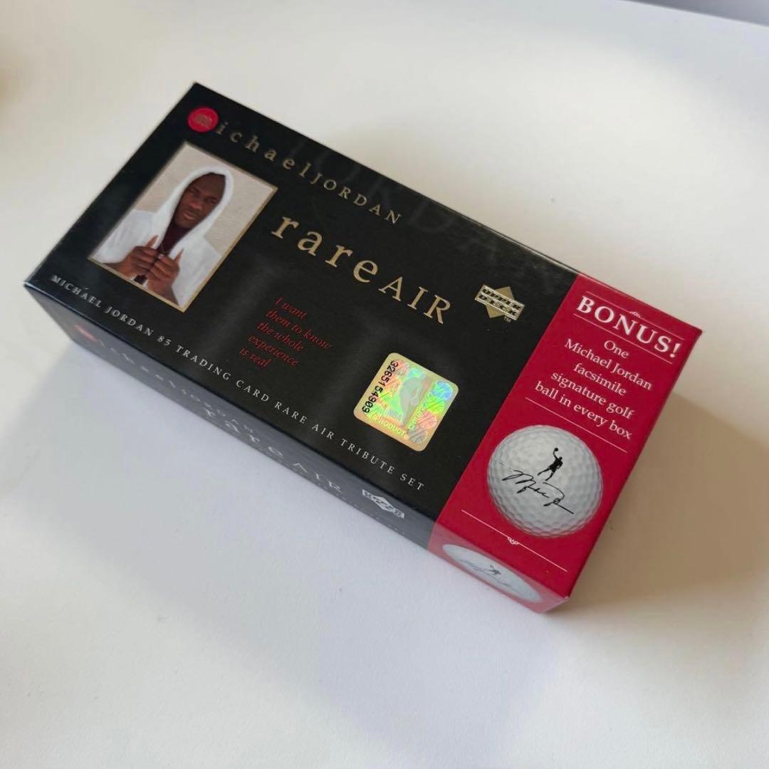 UPPER　DECK社製　マイケルジョーダン　フィギュア＆カード2点