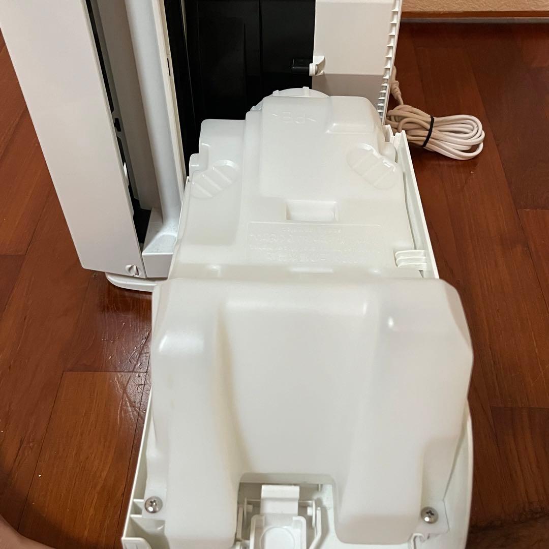 中古 ダイキン 空気清浄機 MCK70XY-W 2020年製 動作確認済み