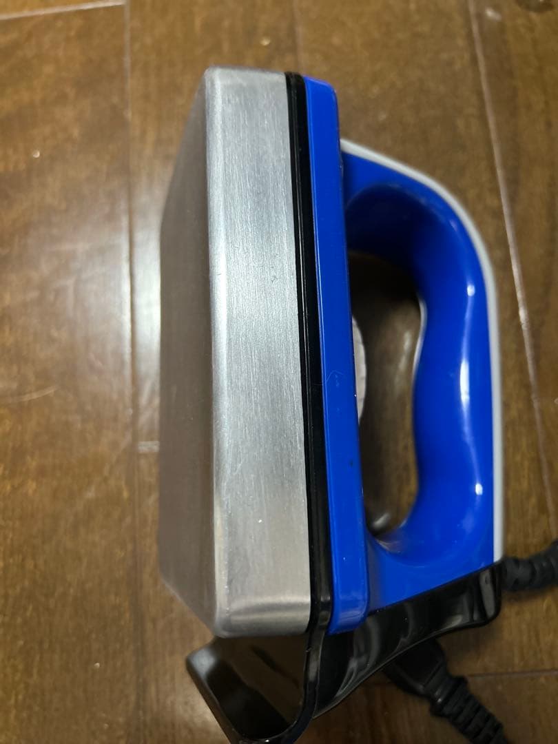 【超美品】HOLMENKOL スキー板メンテナンス用アイロンとおまけワックスなど