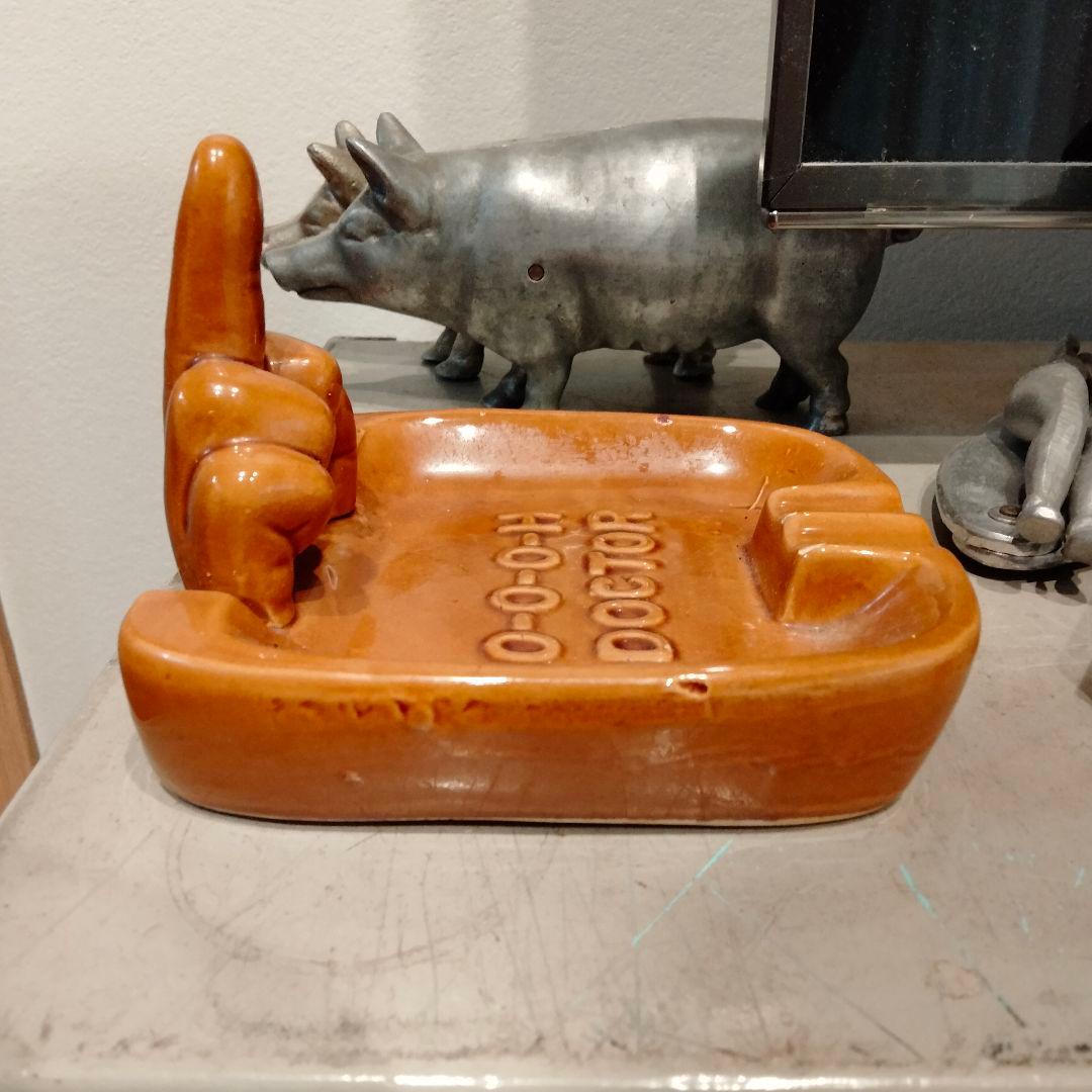 Fuck 　ファックユー　ハンド　手　置物　ビンテージ　反戦　灰皿 茶