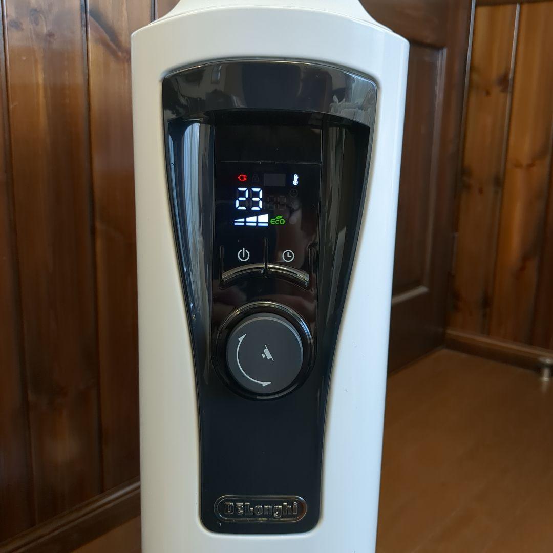 【美品】デロンギ ユニカルド オイルヒーター 白+黒 RHJ65LO915