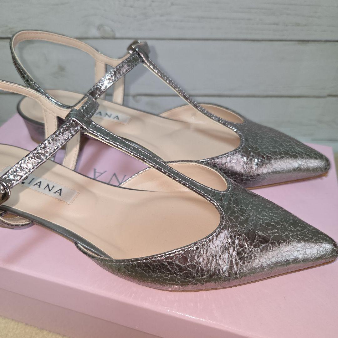 ダイアナ ストラップ パンプス