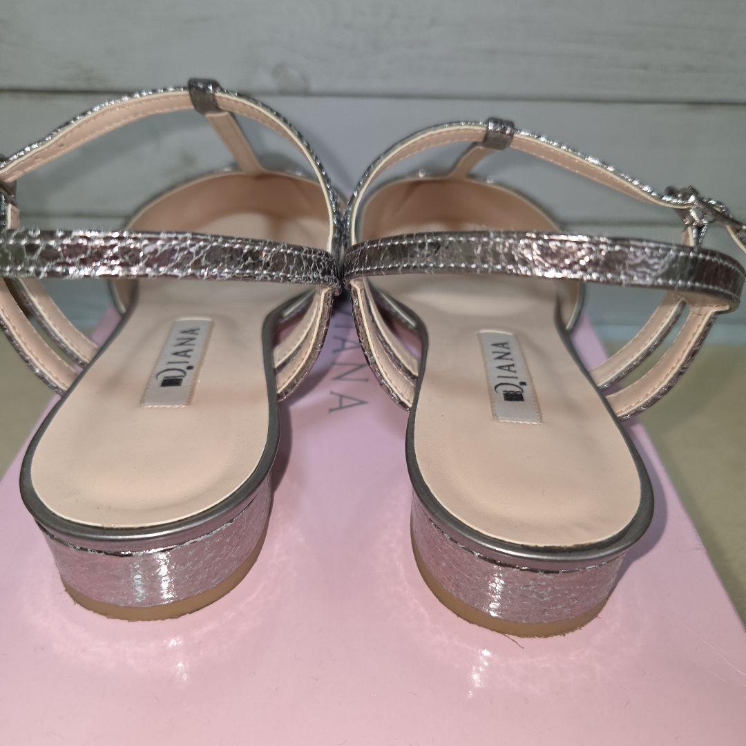 ダイアナ ストラップ パンプス
