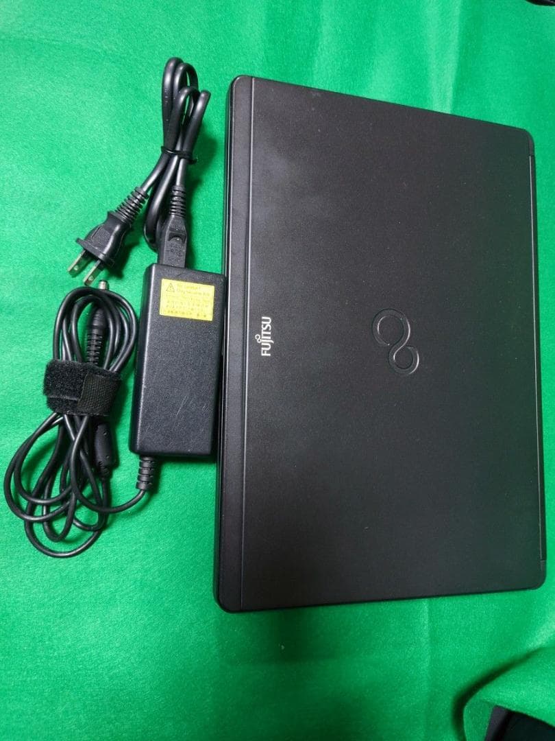 カーボン柄 WIN11 Core i7 2.1G　爆速256GB SSD DVD