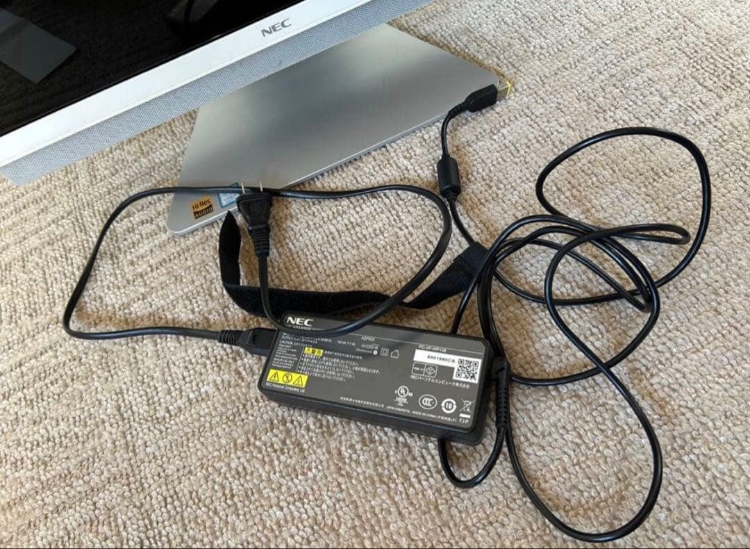 NEC LAVIE PC-DA770KAW ディスクボタン欠損　ジャンク