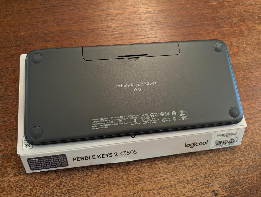 LenovoYogaTabPlusタブレット(12.7) とキーボードK380s