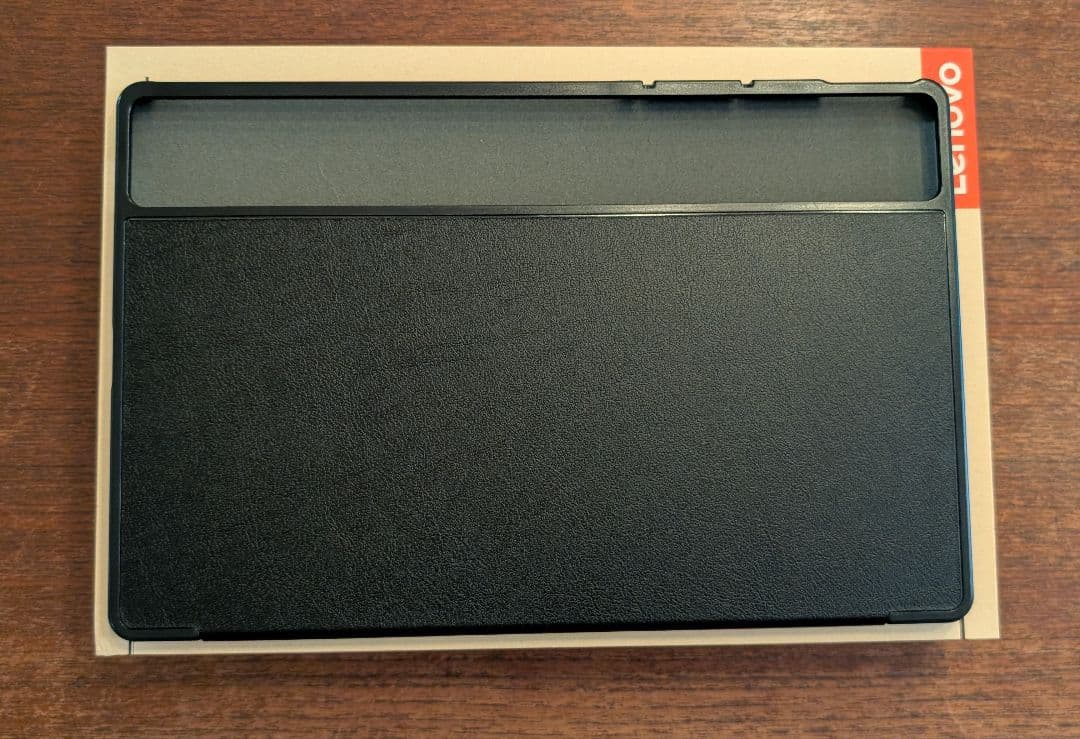 LenovoYogaTabPlusタブレット(12.7) とキーボードK380s