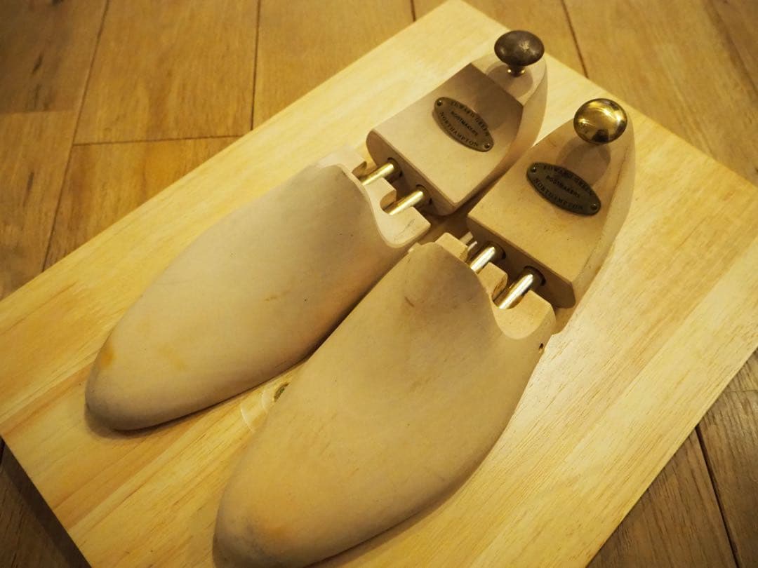 エドワードグリーンBelgraviaネイビーユタカーフ8½-9(8.5)E184