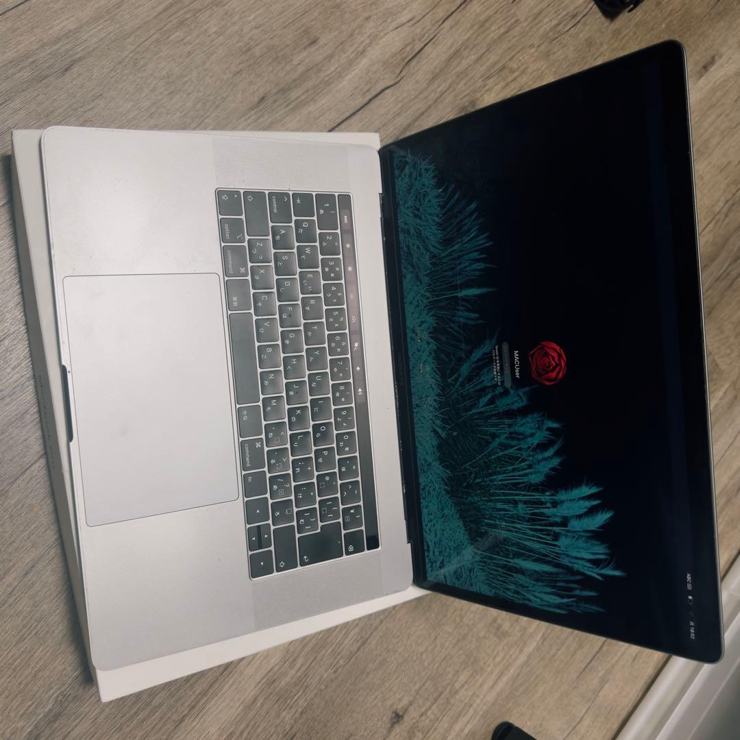 MacBook Pro (15-inch, 2019) 付属品なし