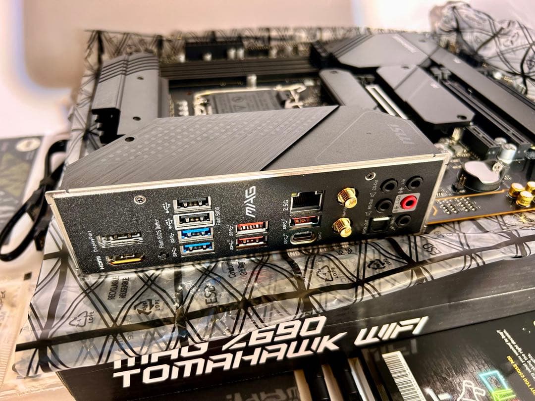 MSI MAG Z690 TOMAHAWK WIFI マザーボード MB5603