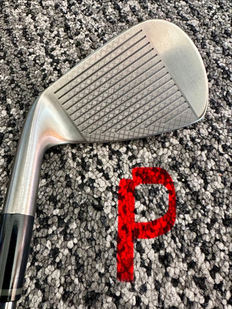 週末限定価格　早い者勝ち　矢野東監修　数量限定　オノフ　KUROアイアン　5〜Ｐ