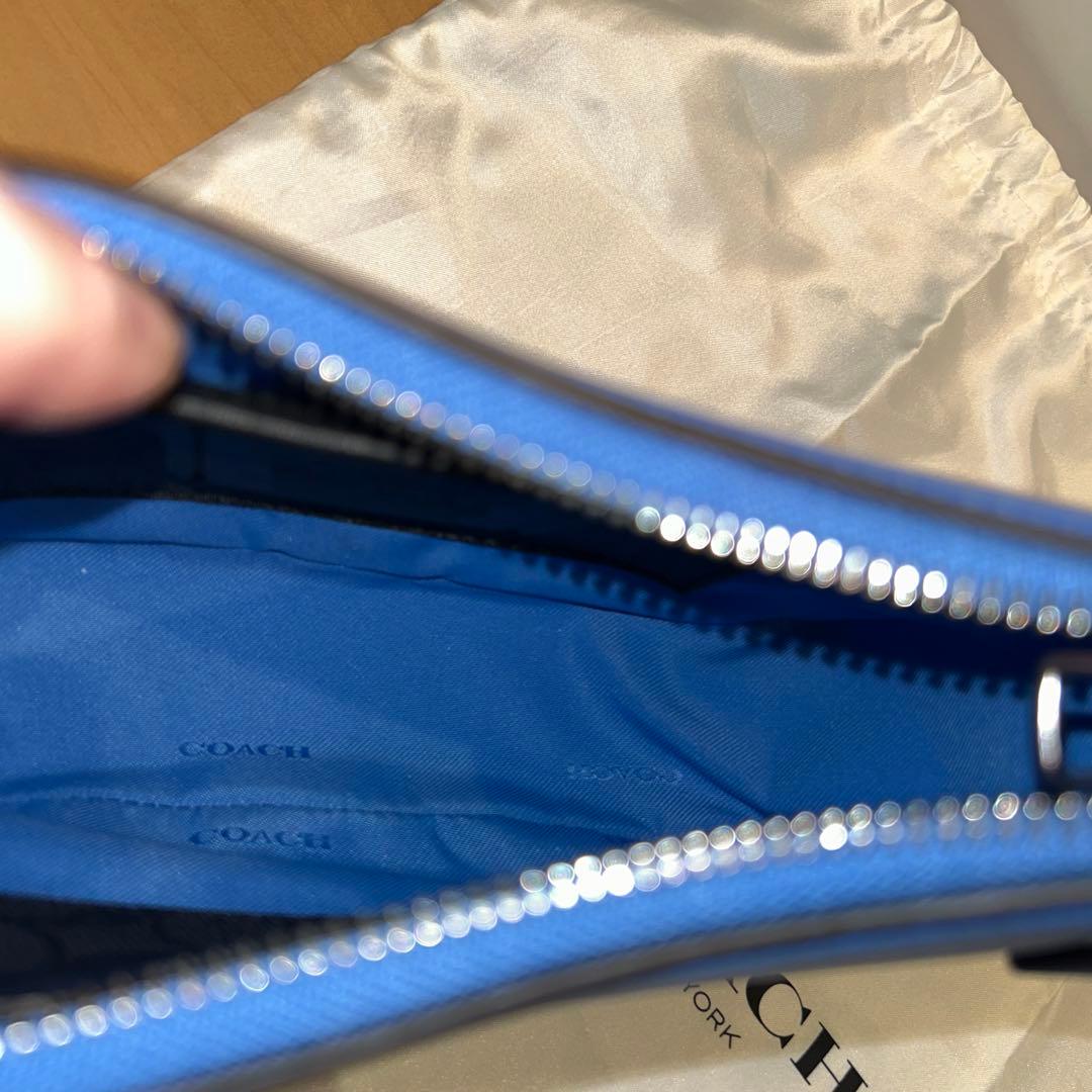 タグ付新品【COACH】ショルダーバッグ　青色