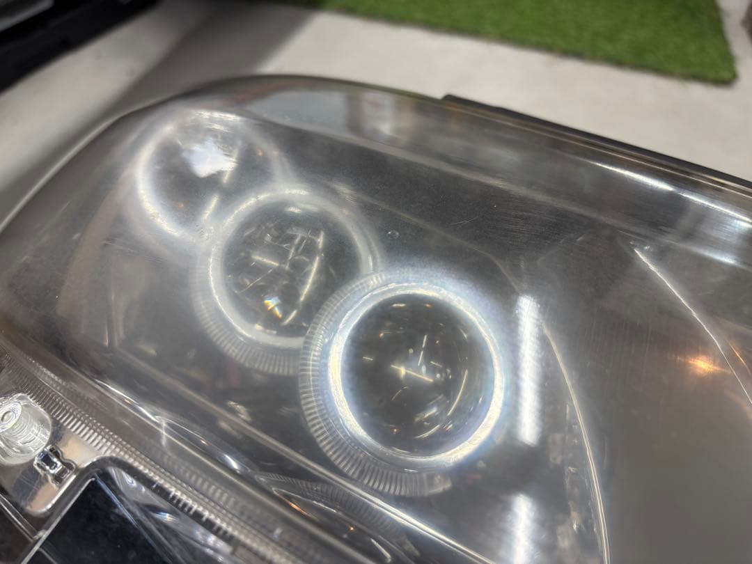 20ヴェルファイア　イカリング　ヘッドライト