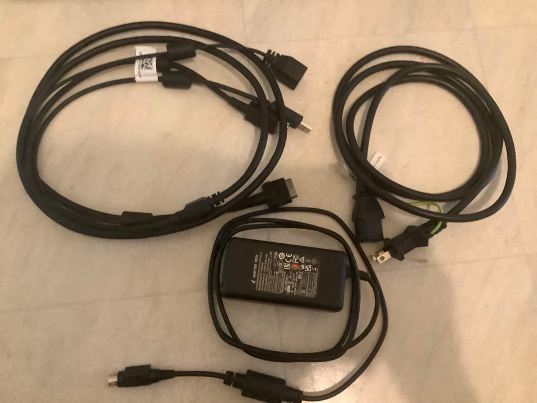 Wacom Cintiq 16 FHD DTK1660K1D 左手デバイス付き