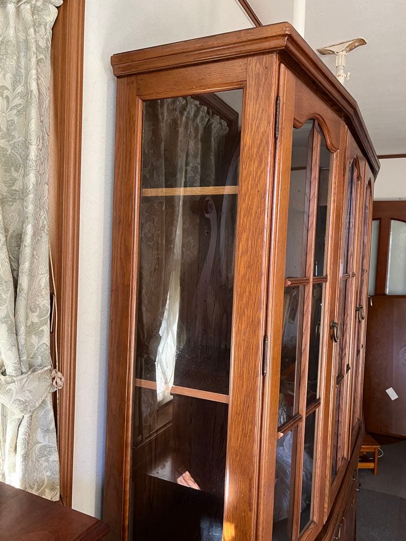 カリモク家具 コロニアルシリーズ カップボード ガラス扉　キャビネット