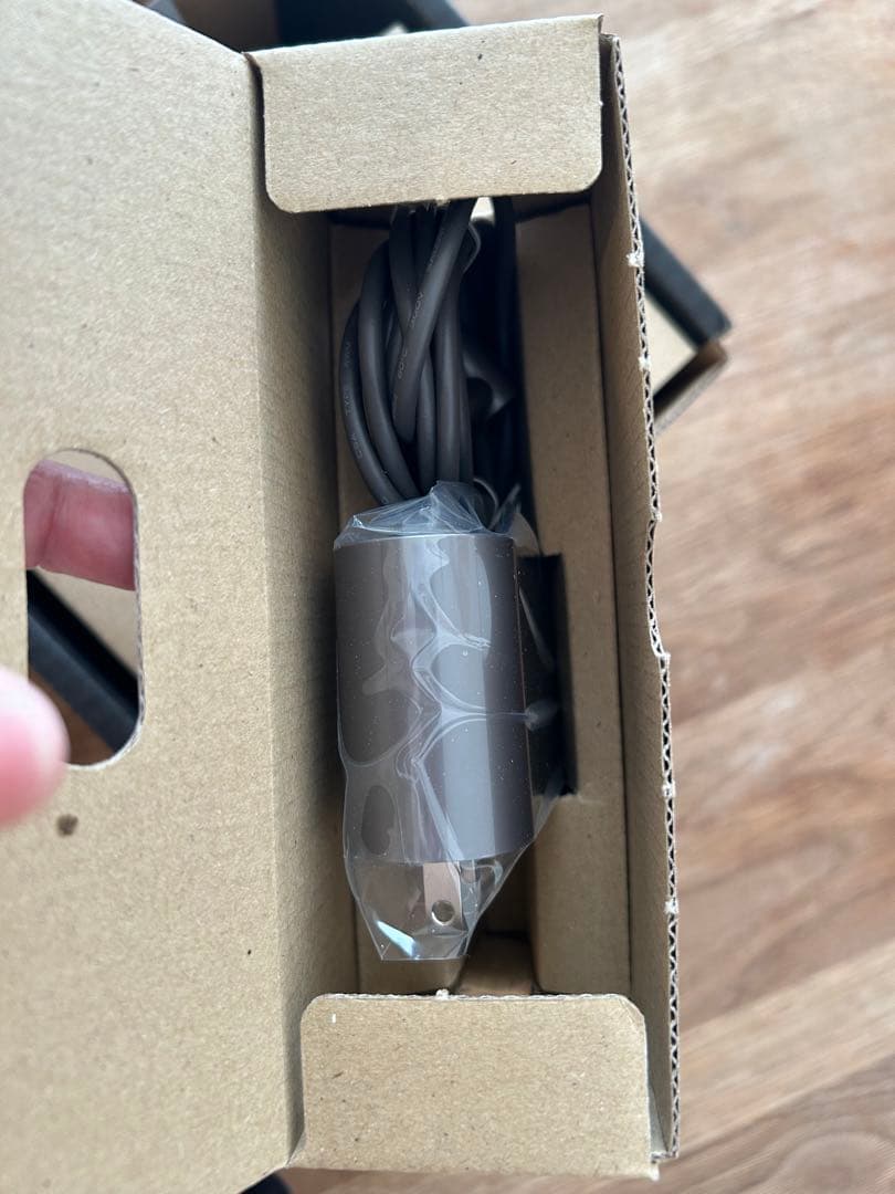 ダイソンバッテリーと充電器