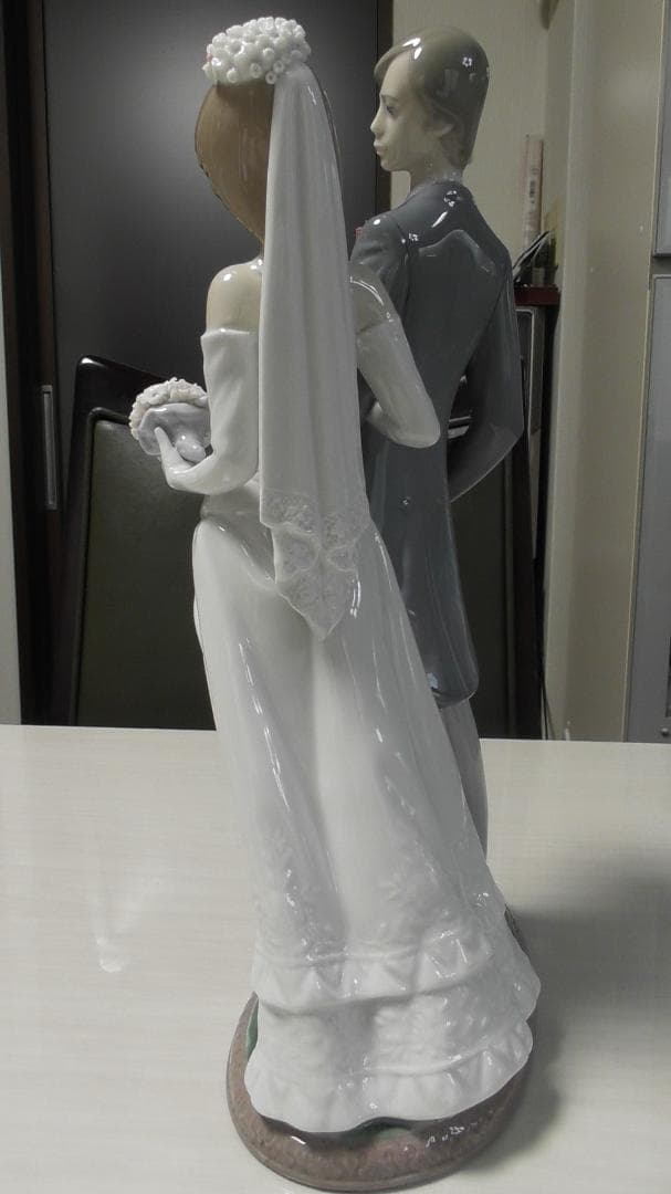 LLADRO　リヤドロ【尊い一日】　Ｈ＝31cm　リアドロ　インテリアＬ530