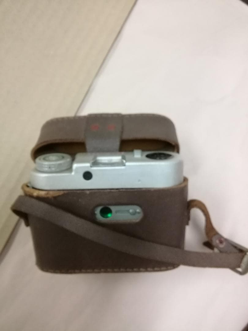 HOBBY-ACE  レザーのカバー付き　カメラ